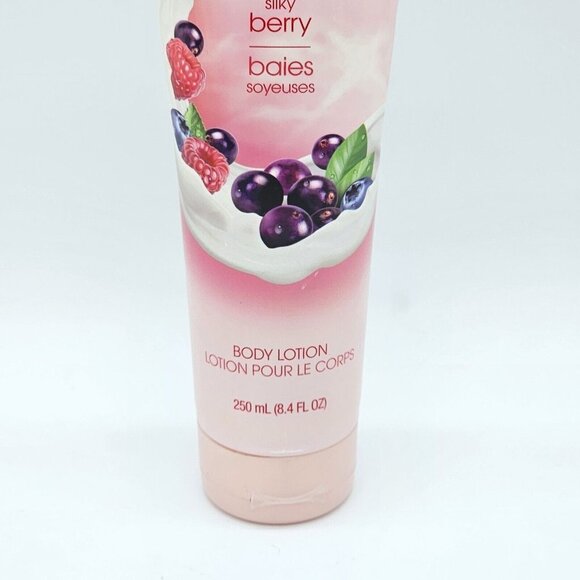 Olay Silky Berry 24 Hour Moisture Body Lotion 250 mL 8.4 FL OZ Discontinued - Picture 3 of 7